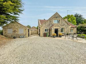 Photo 16- click for photo gallery